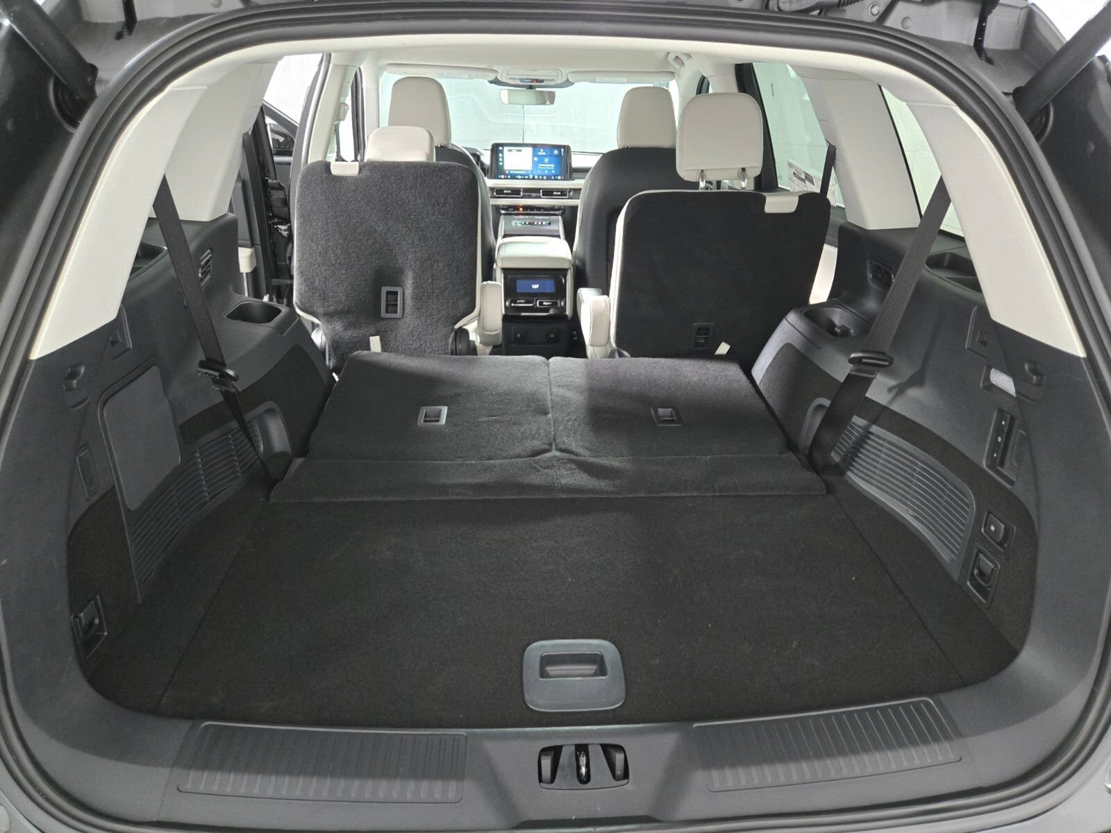 New 2026 Lincoln Aviator AWD image 14