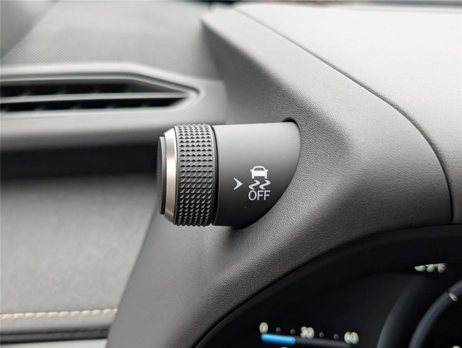 New 2025 Lexus UX 300h AWD image 18