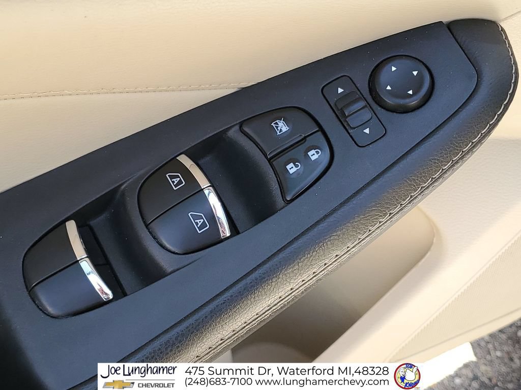 Used 2017 Nissan Maxima Platinum FWD image 26