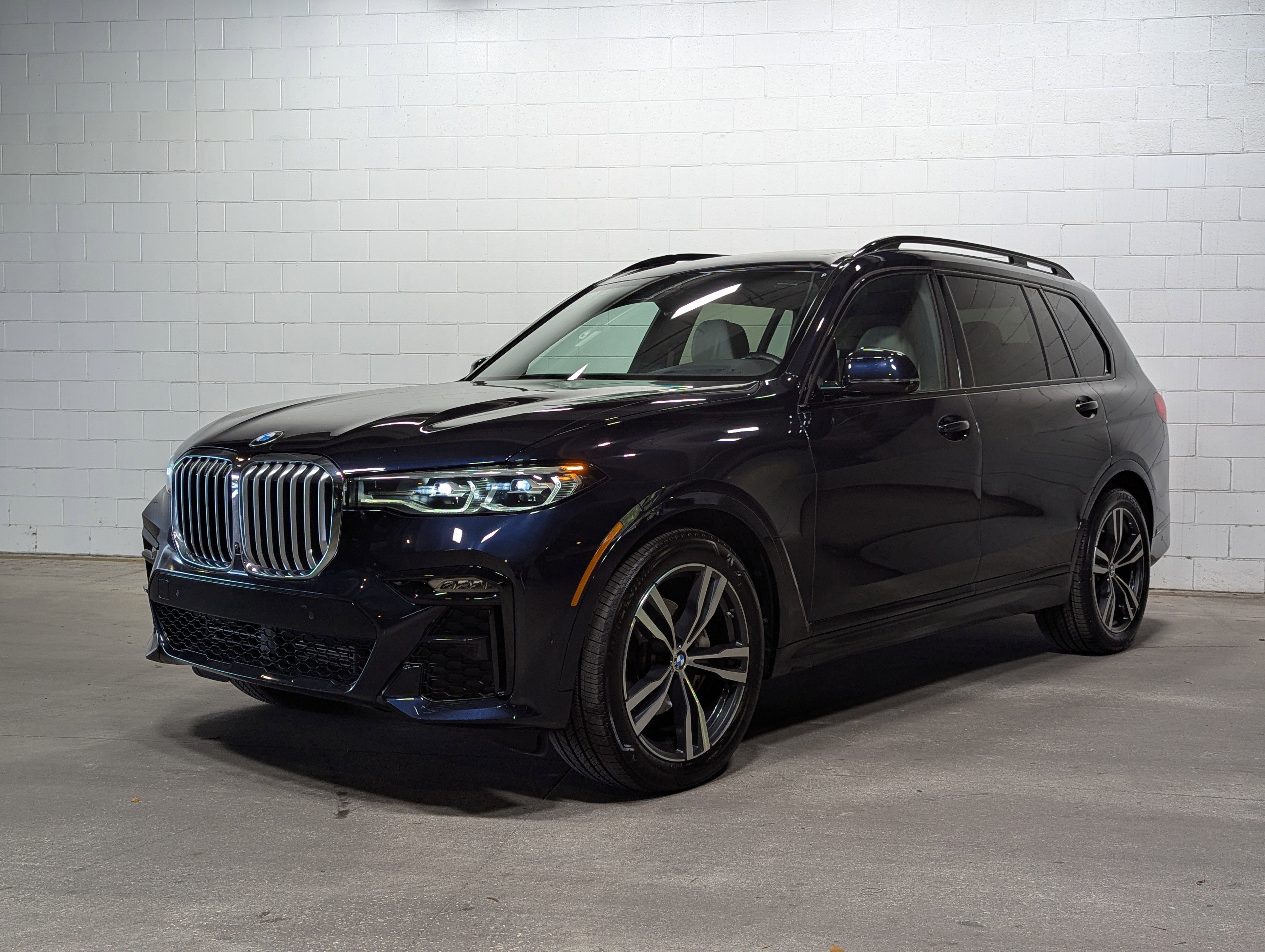 Used 2022 BMW X7 xDrive40i w/ M Sport Package