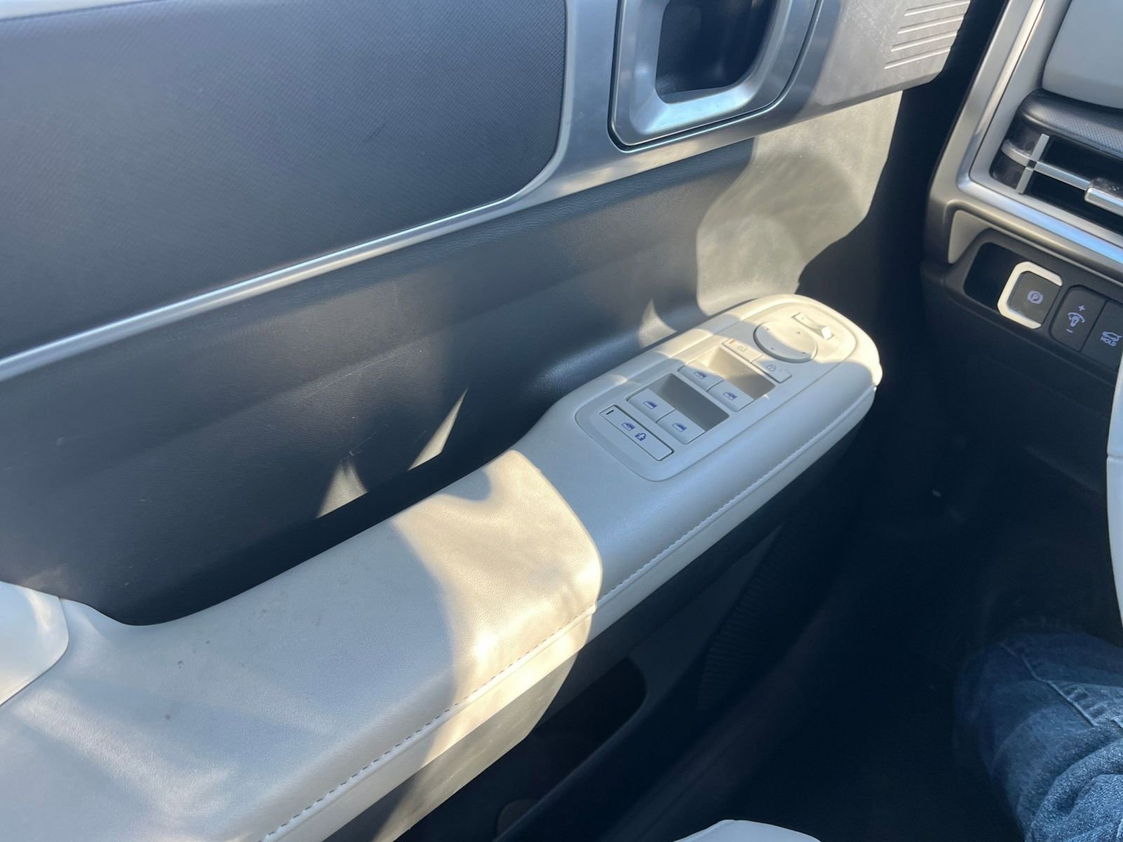 Used 2025 Hyundai Santa Fe SEL image 20