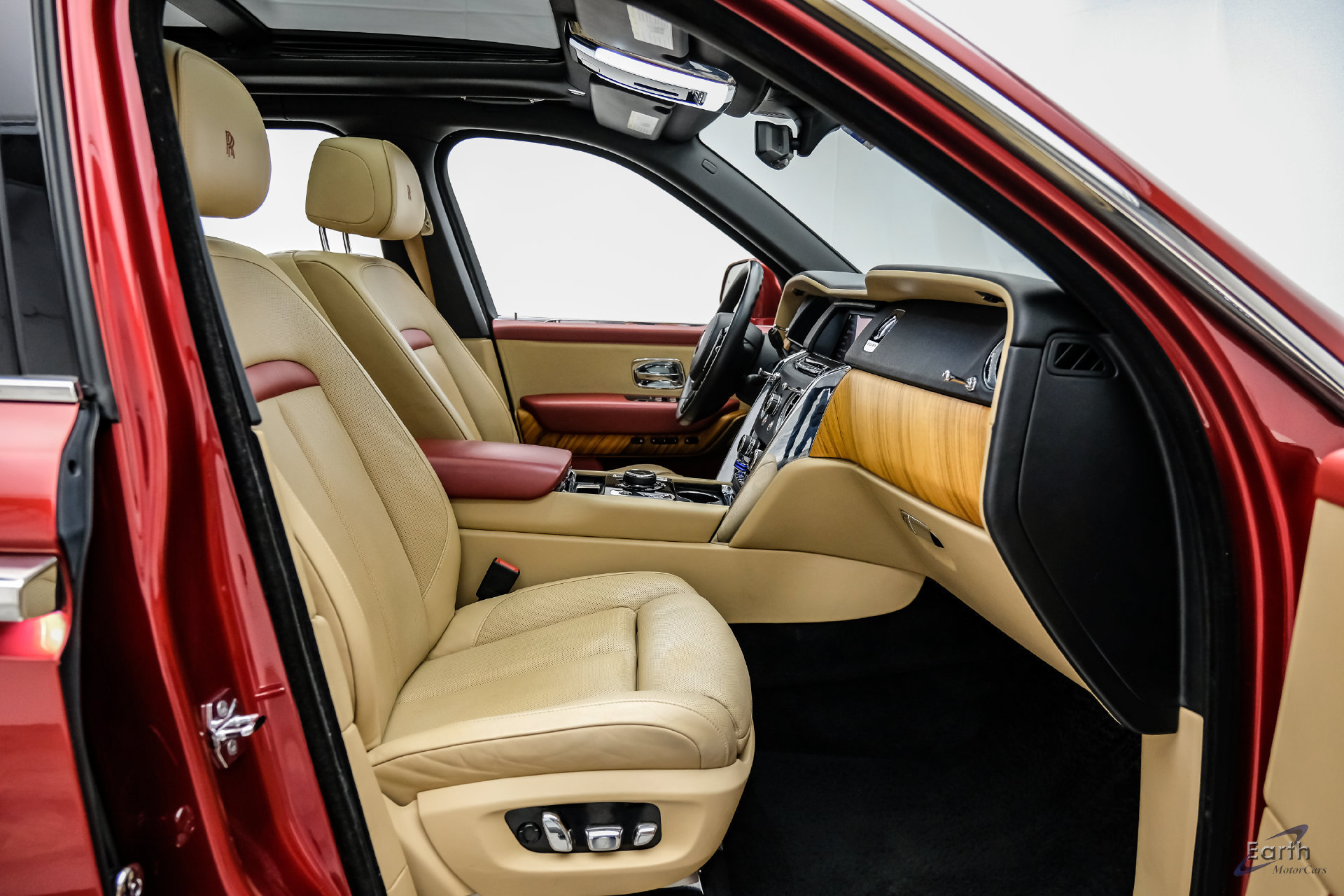 Used 2019 Rolls-Royce Cullinan AWD/4WD image 59