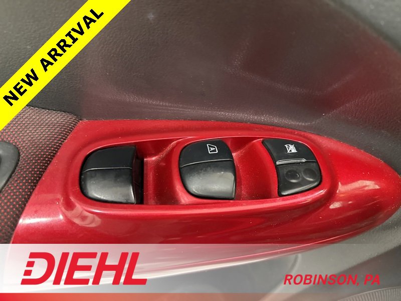 Used 2016 Nissan Juke SL image 19