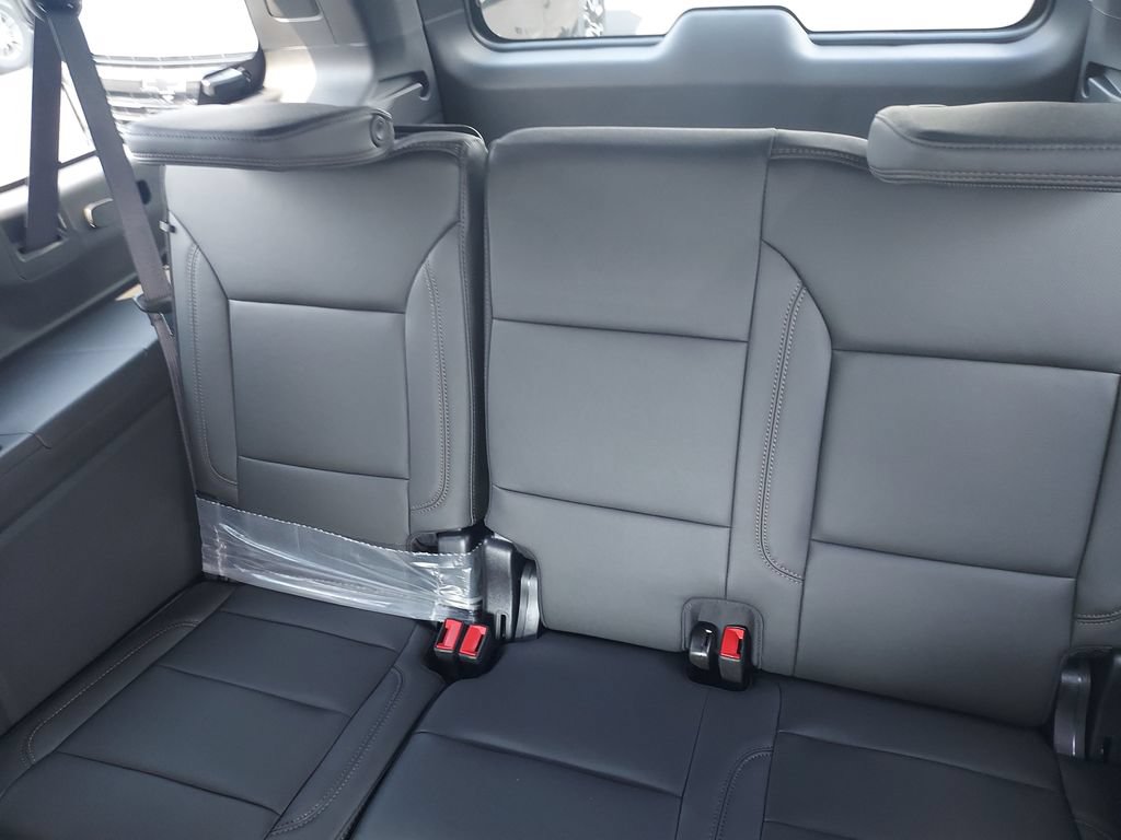 New 2026 Chevrolet Suburban High Country AWD/4WD image 26