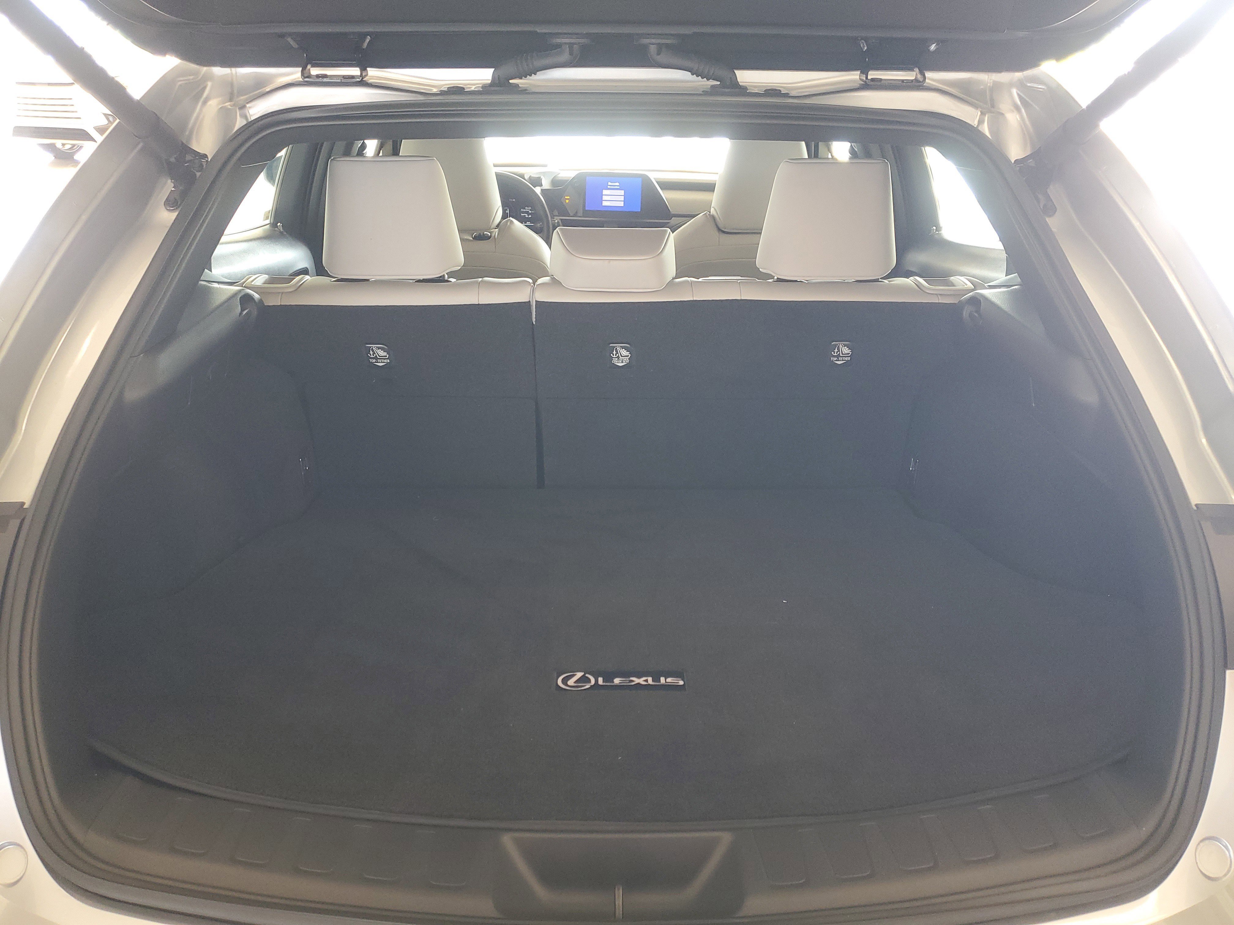 Used 2025 Lexus UX 300h UX 300h F SPORT Design w/ Accessory Package (Z1) image 13