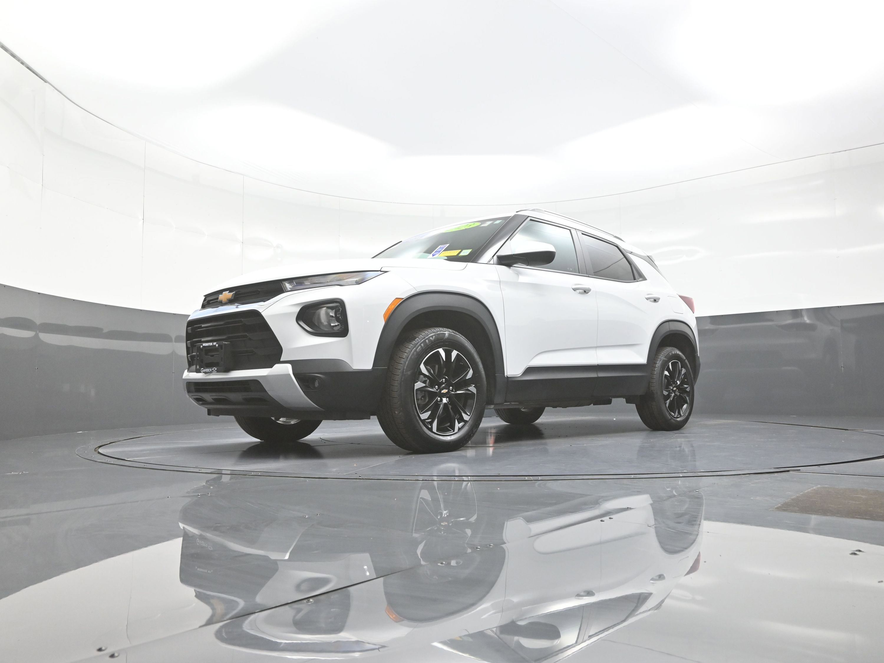 Used 2023 Chevrolet TrailBlazer LT w/ Convenience Package image 11
