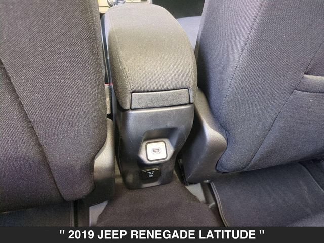 Used 2019 Jeep Renegade Latitude w/ Popular Equipment Group AWD/4WD image 30
