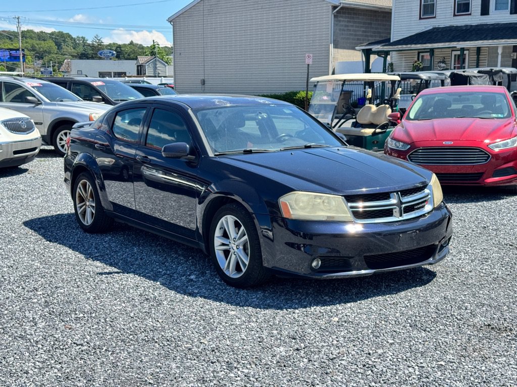 Used 2011 Dodge Avenger Heat FWD image 3