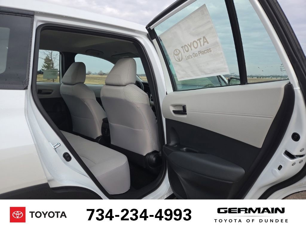 New 2026 Toyota Corolla Cross L image 30