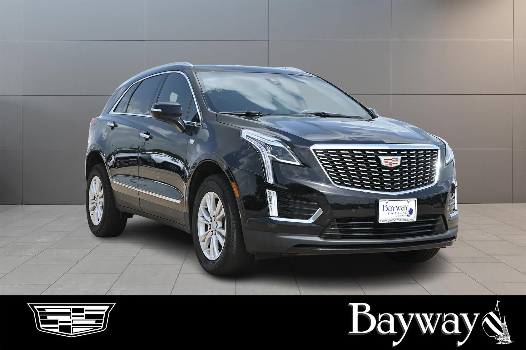 Certified 2025 Cadillac XT5 Luxury FWD image 4