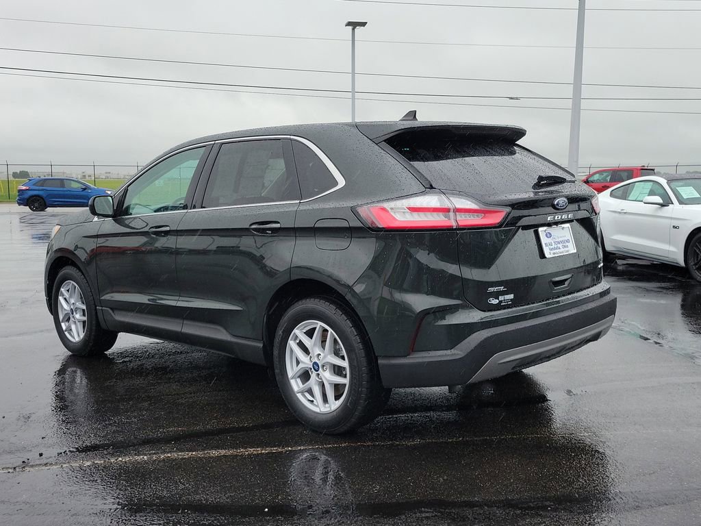 Certified 2022 Ford Edge SEL w/ Convenience Package AWD/4WD image 6