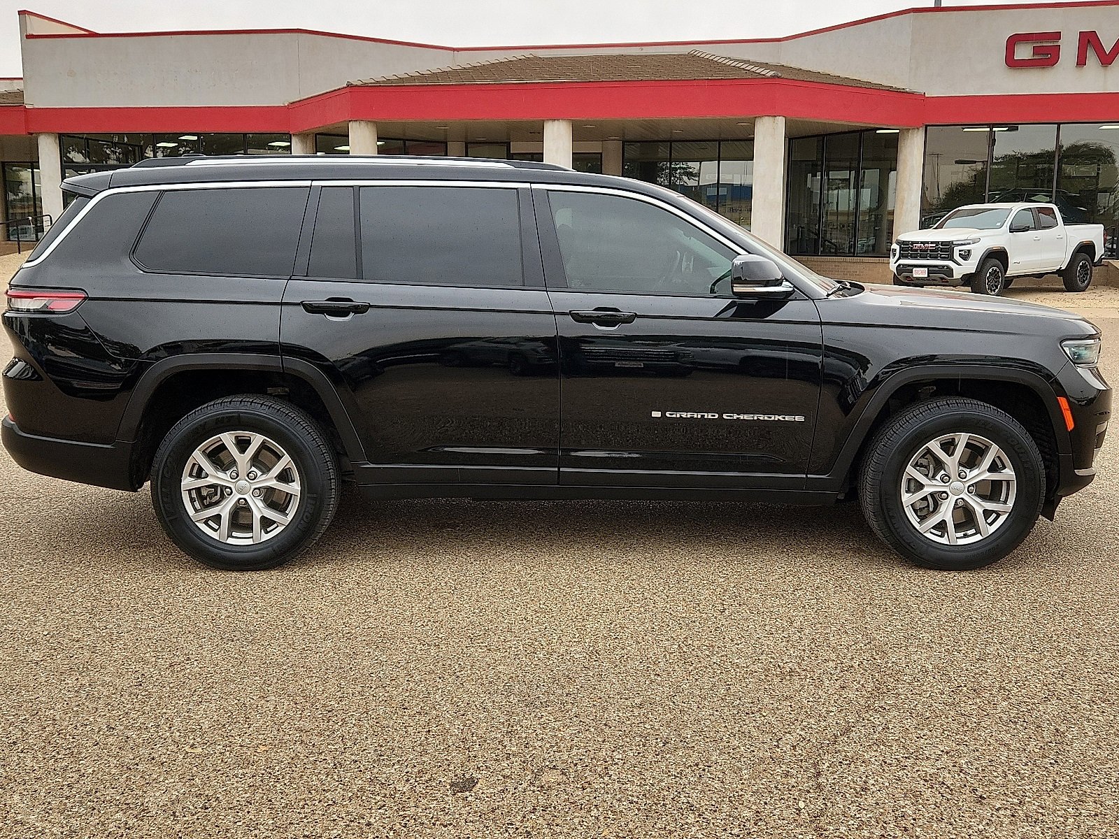 Used 2021 Jeep Grand Cherokee L Limited image 5