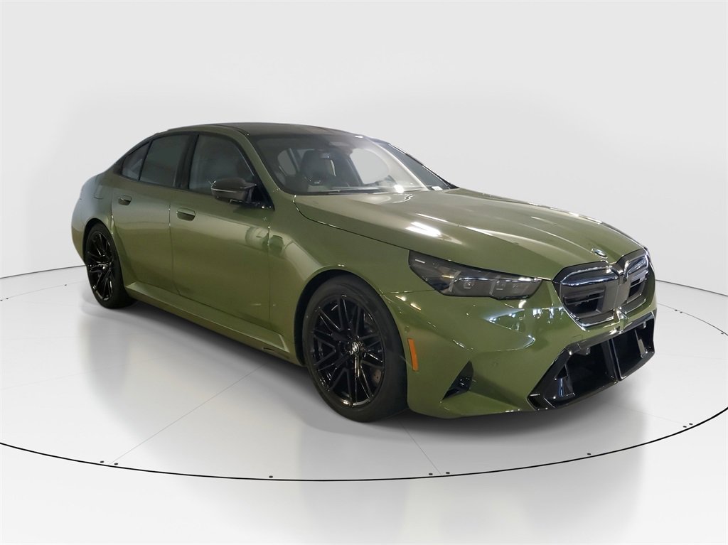 New 2026 BMW M5 w/ Carbon Package image 2