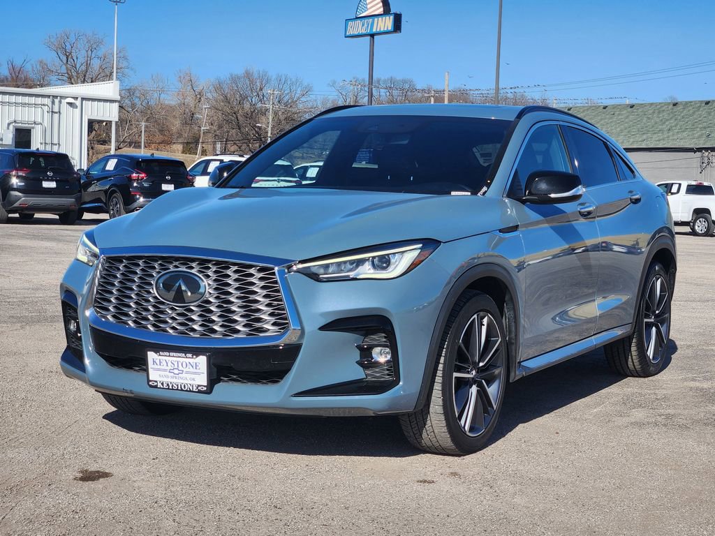 Used 2024 INFINITI QX55 Luxe image 3