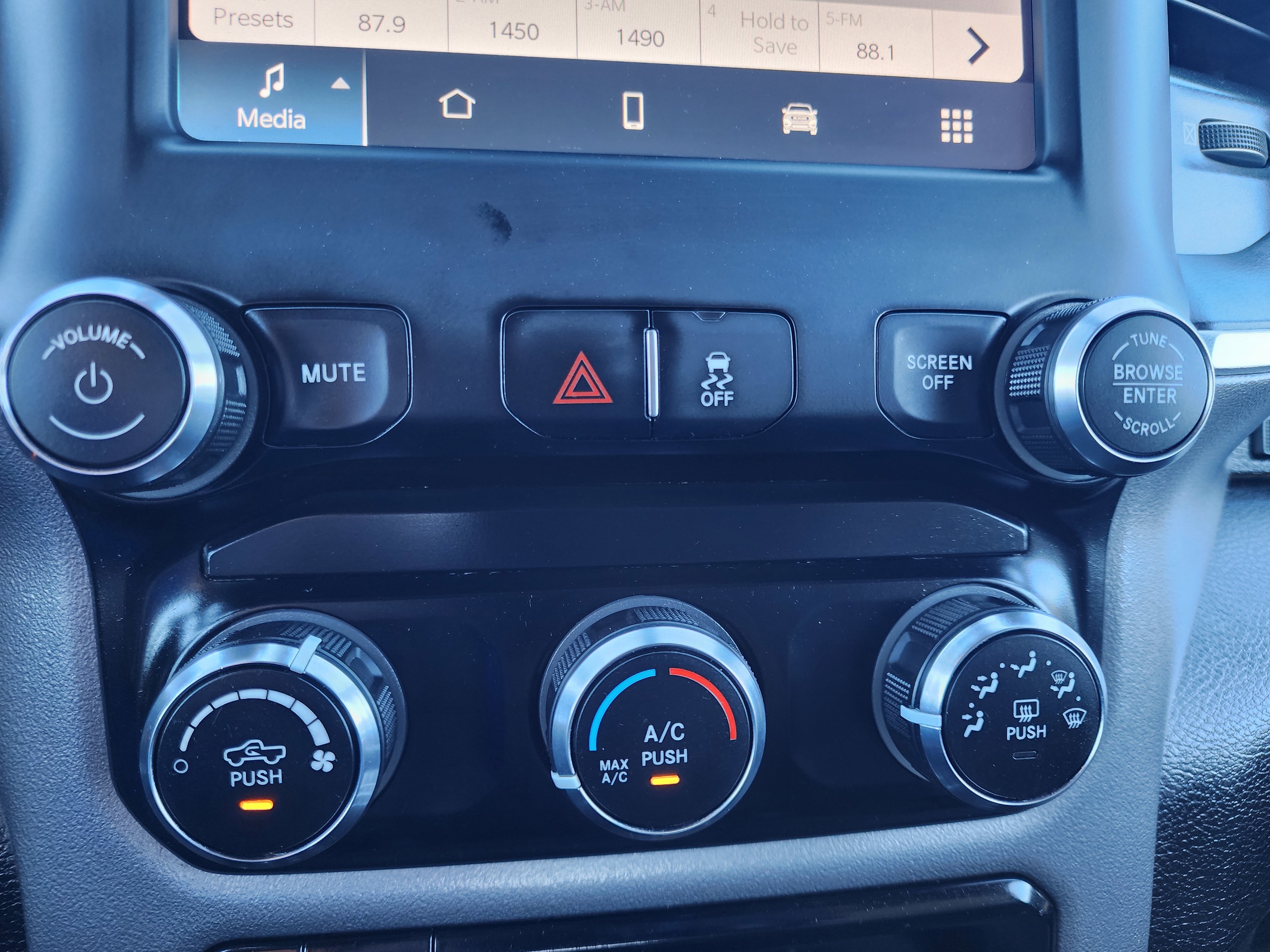 Used 2024 RAM 2500 Big Horn image 26