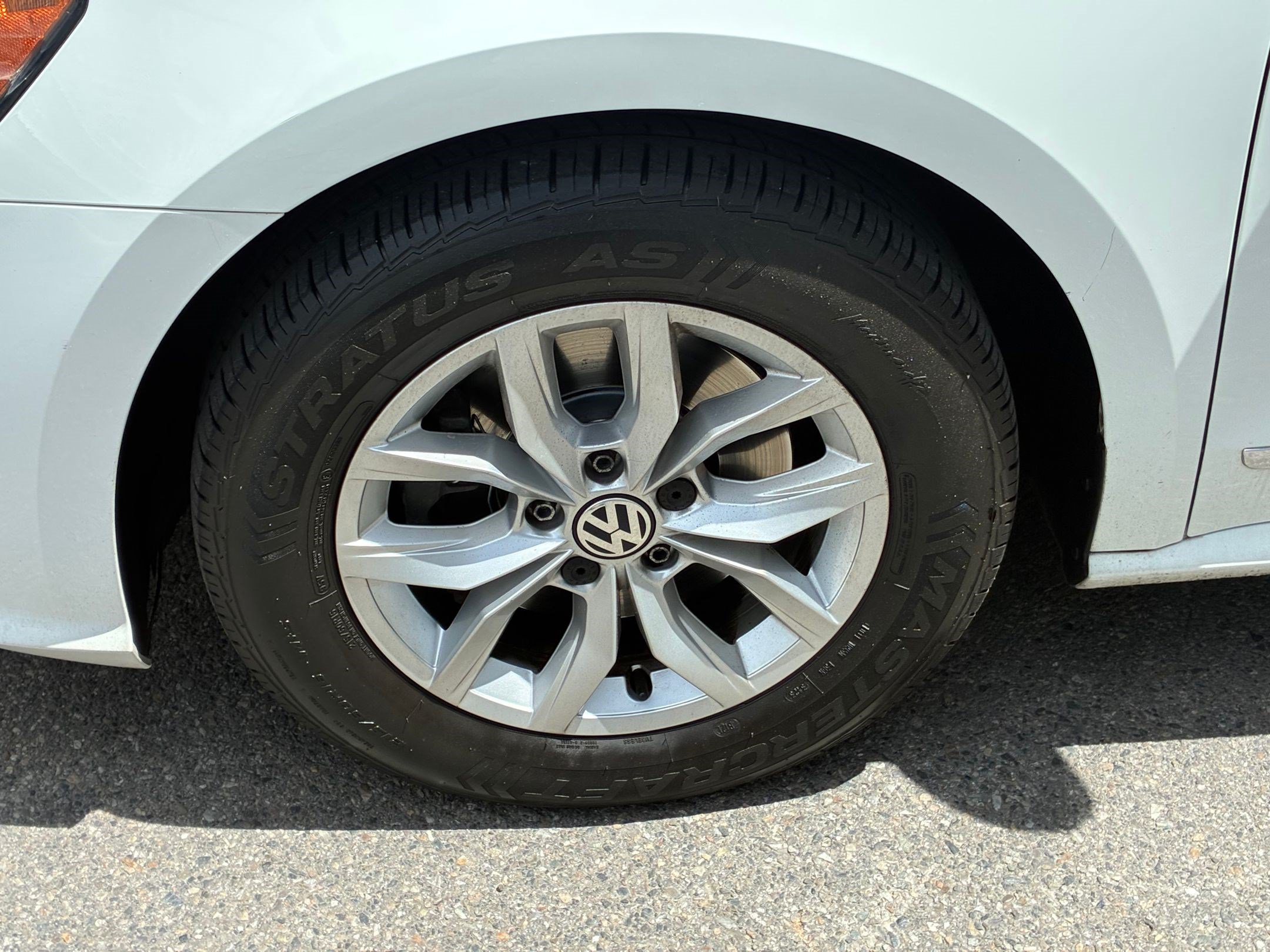 Used 2017 Volkswagen Passat 1.8T S FWD image 11