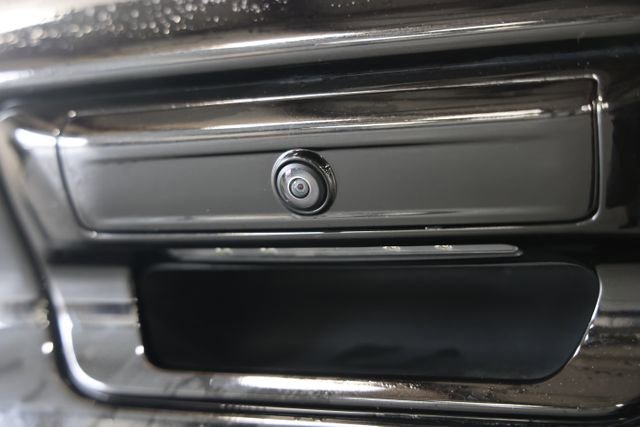 Used 2023 RAM 1500 Laramie AWD/4WD image 17