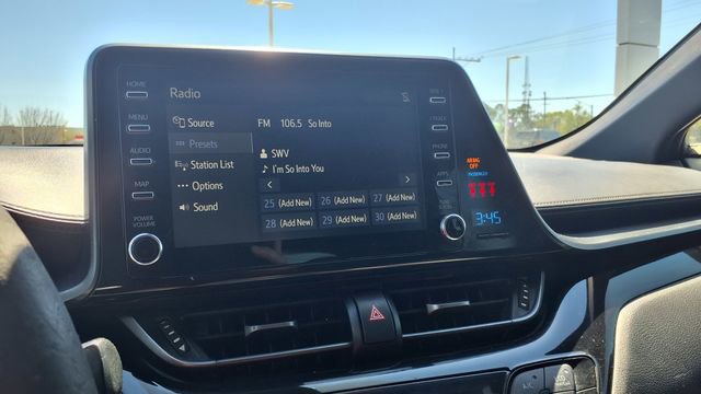 Used 2019 Toyota C-HR LE image 24