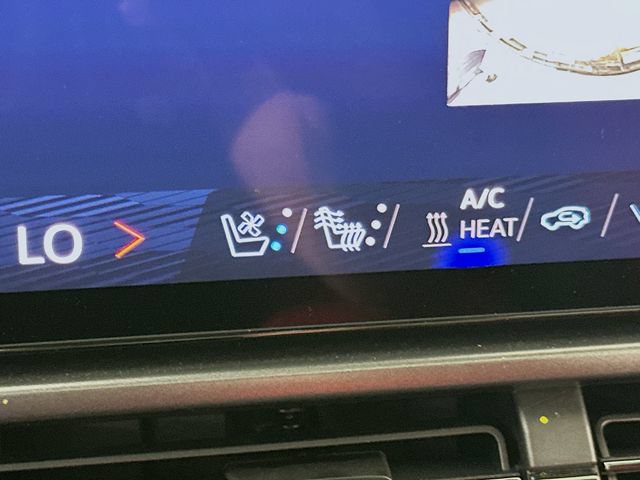 New 2025 Chevrolet Equinox EV RS w/ Active Safety Package 3 AWD/4WD image 23