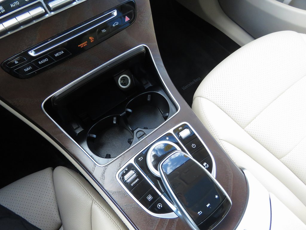 Used 2019 Mercedes-Benz GLC 300 4MATIC image 25