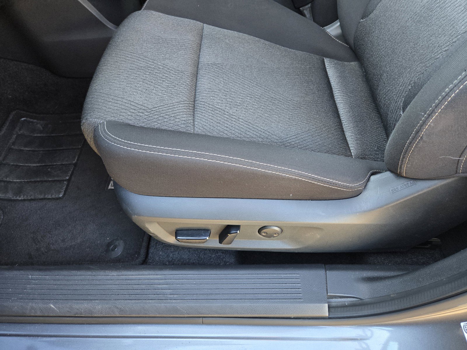 Certified 2025 Nissan Rogue SV AWD/4WD image 13