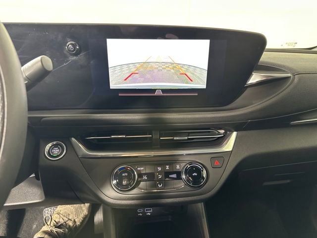 Used 2024 Buick Envista Preferred w/ Advanced Safety Package image 22