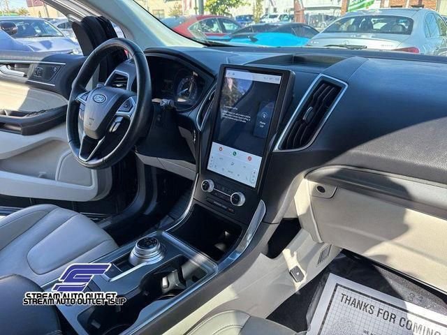 Used 2022 Ford Edge Titanium image 40