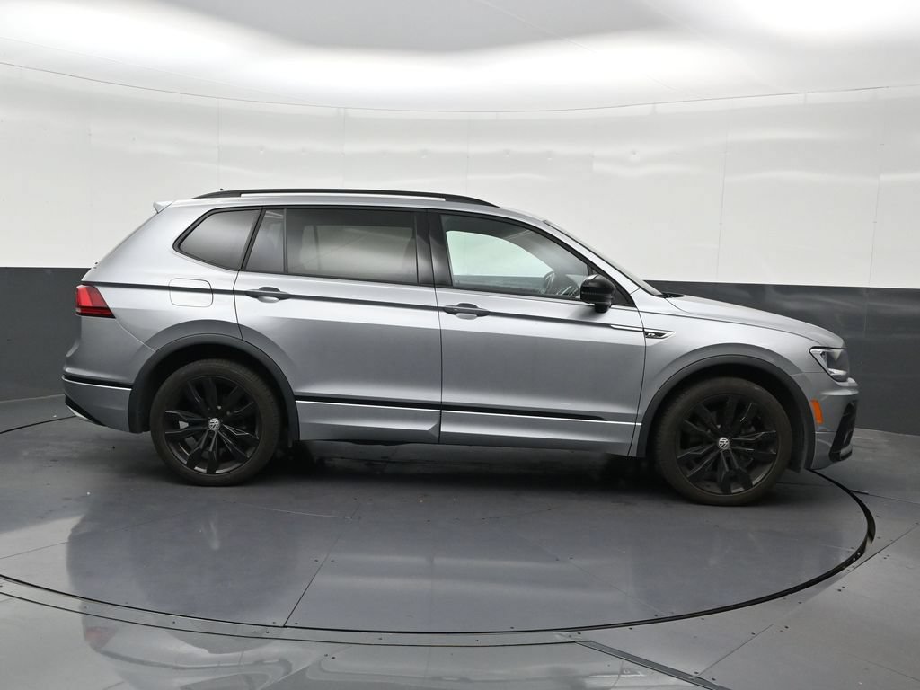 Used 2021 Volkswagen Tiguan SE R-Line FWD image 7