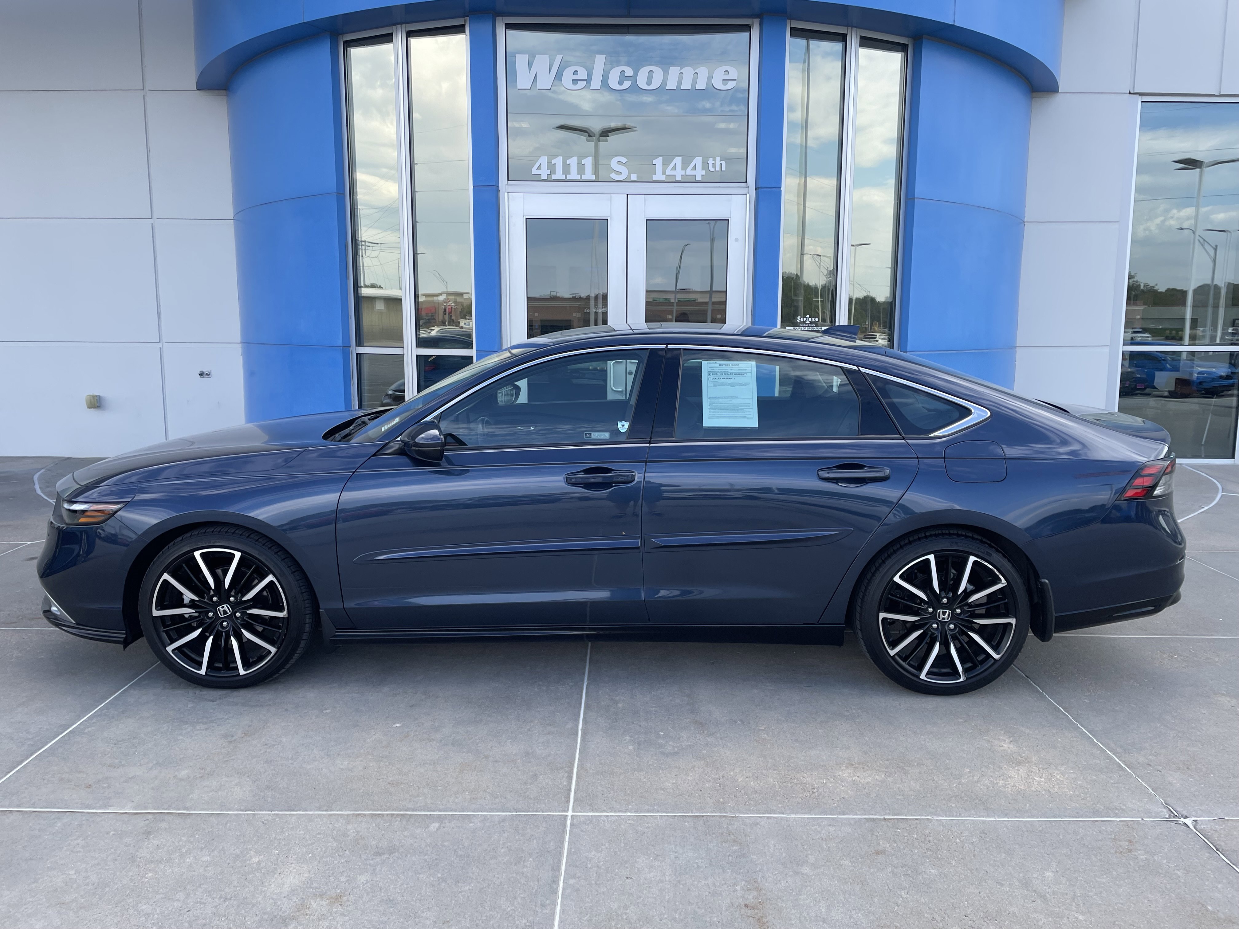 Used 2024 Honda Accord Touring image 1