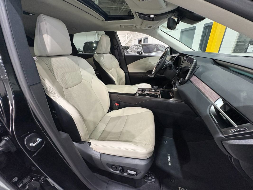 Used 2024 Lexus RX 350 image 47