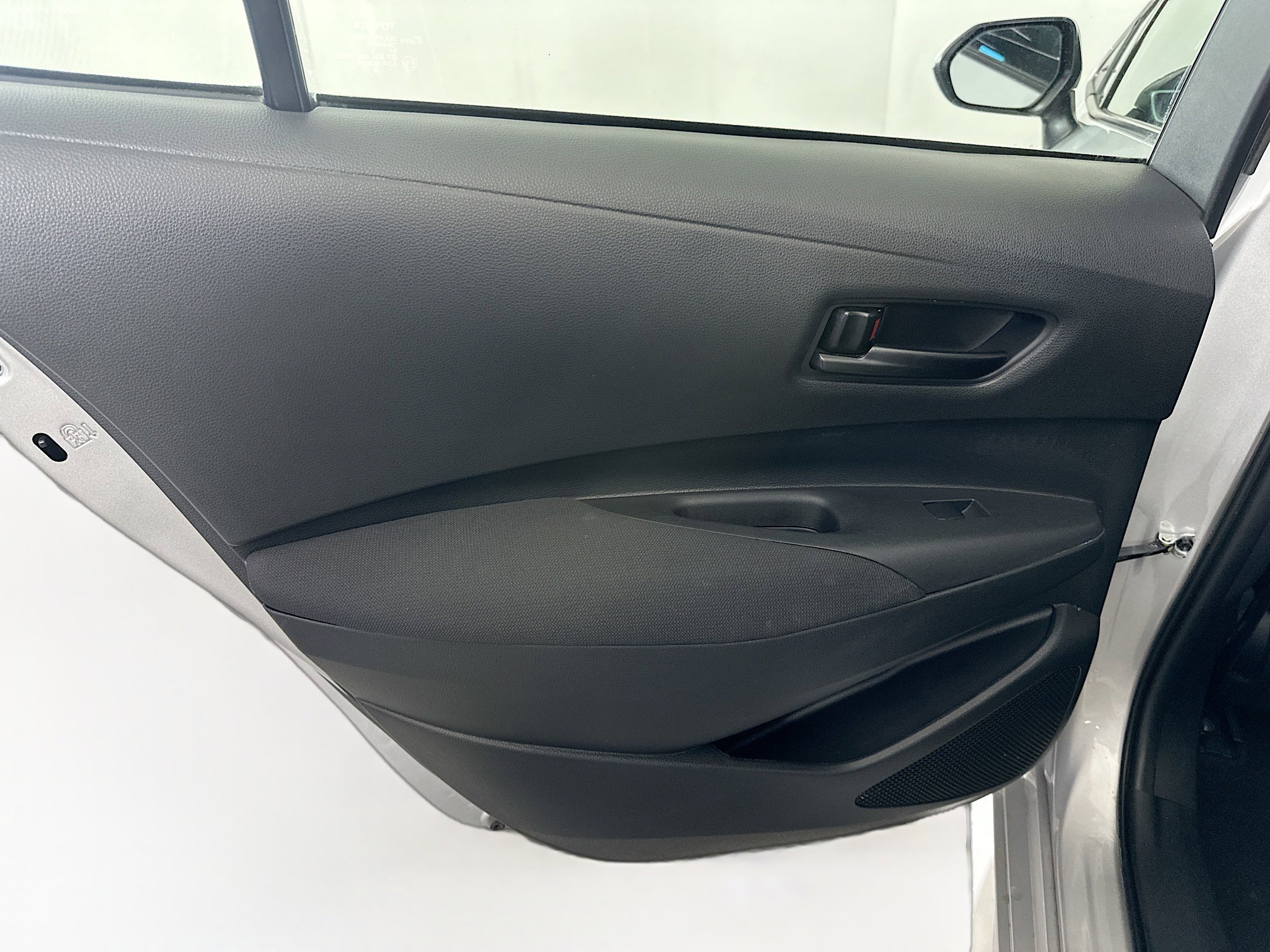 Used 2023 Toyota Corolla LE image 24