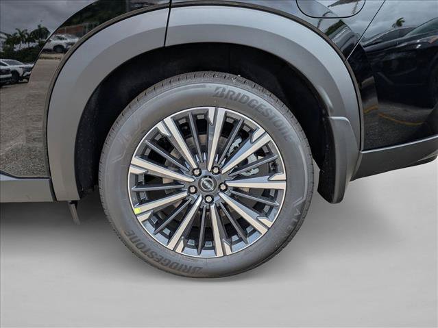 New 2026 Nissan Pathfinder Platinum FWD image 9