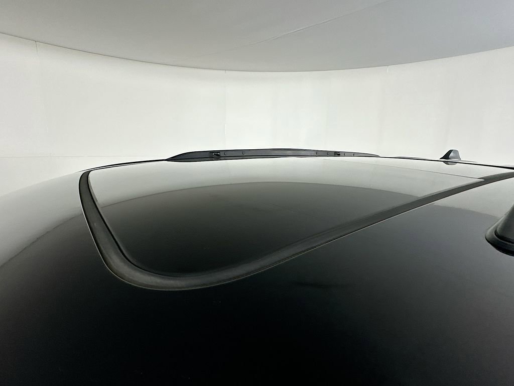 Certified 2025 Jeep Grand Cherokee Limited w/ Luxury Tech Group II image 34