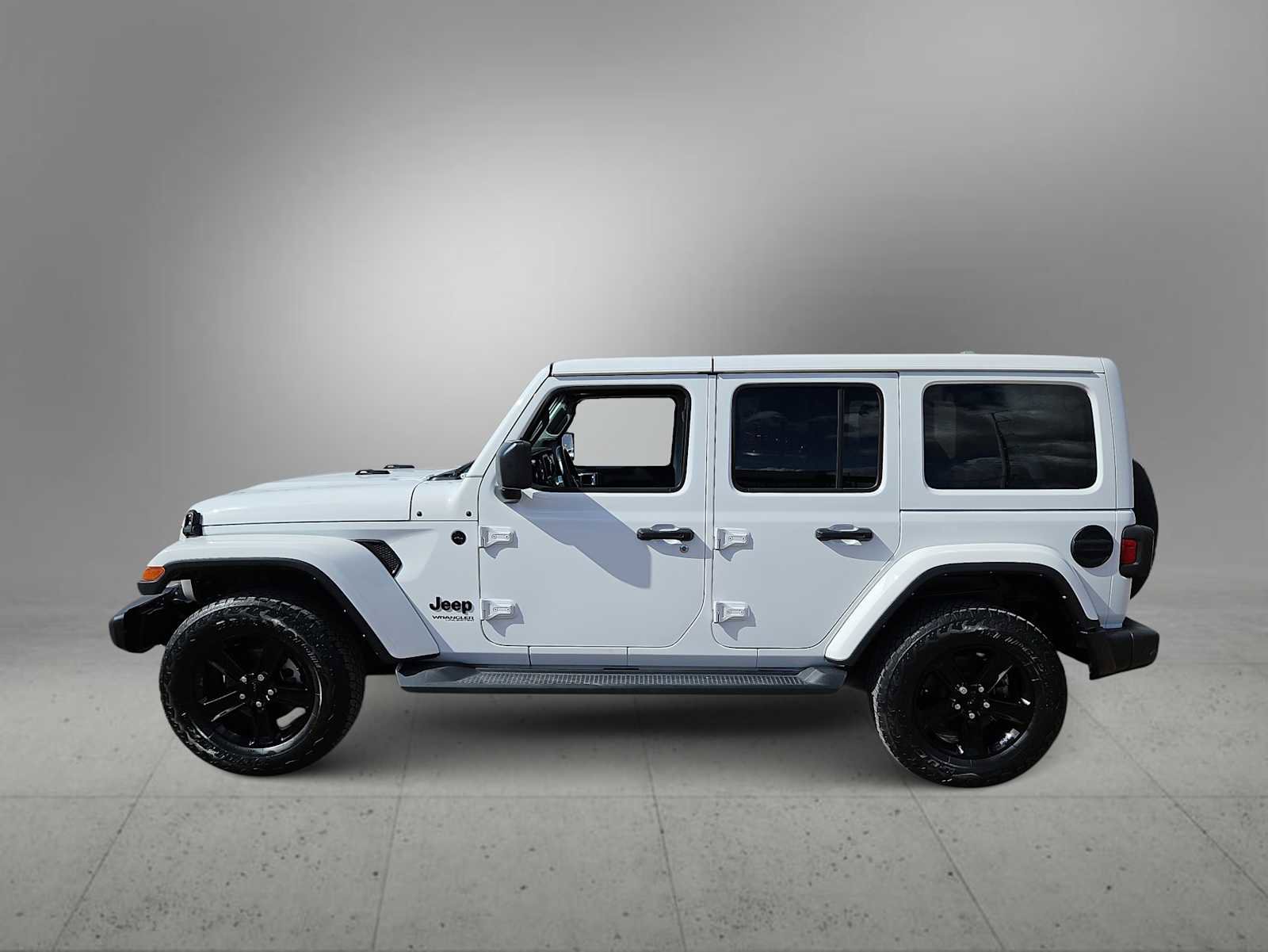 Used 2021 Jeep Wrangler Unlimited Sahara image 5