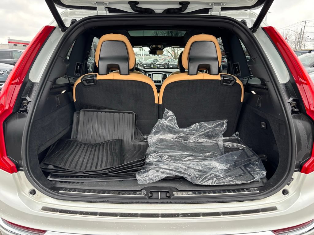 Certified 2024 Volvo XC90 B6 Ultimate AWD/4WD image 27