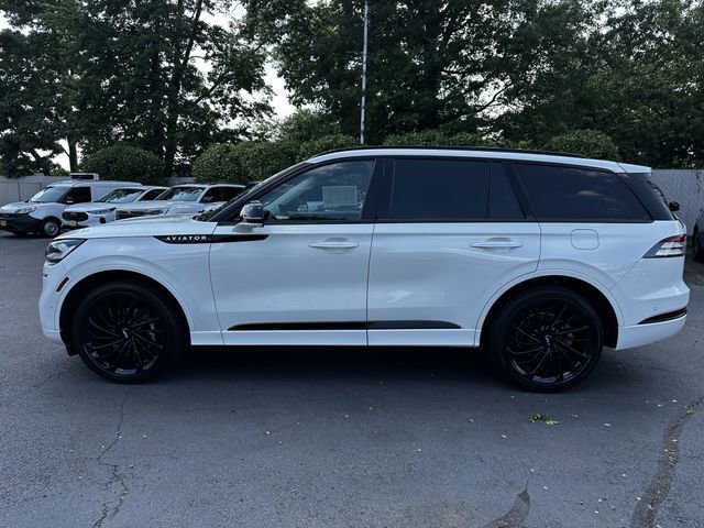 Certified 2024 Lincoln Aviator Reserve w/ Jet Package AWD/4WD image 8
