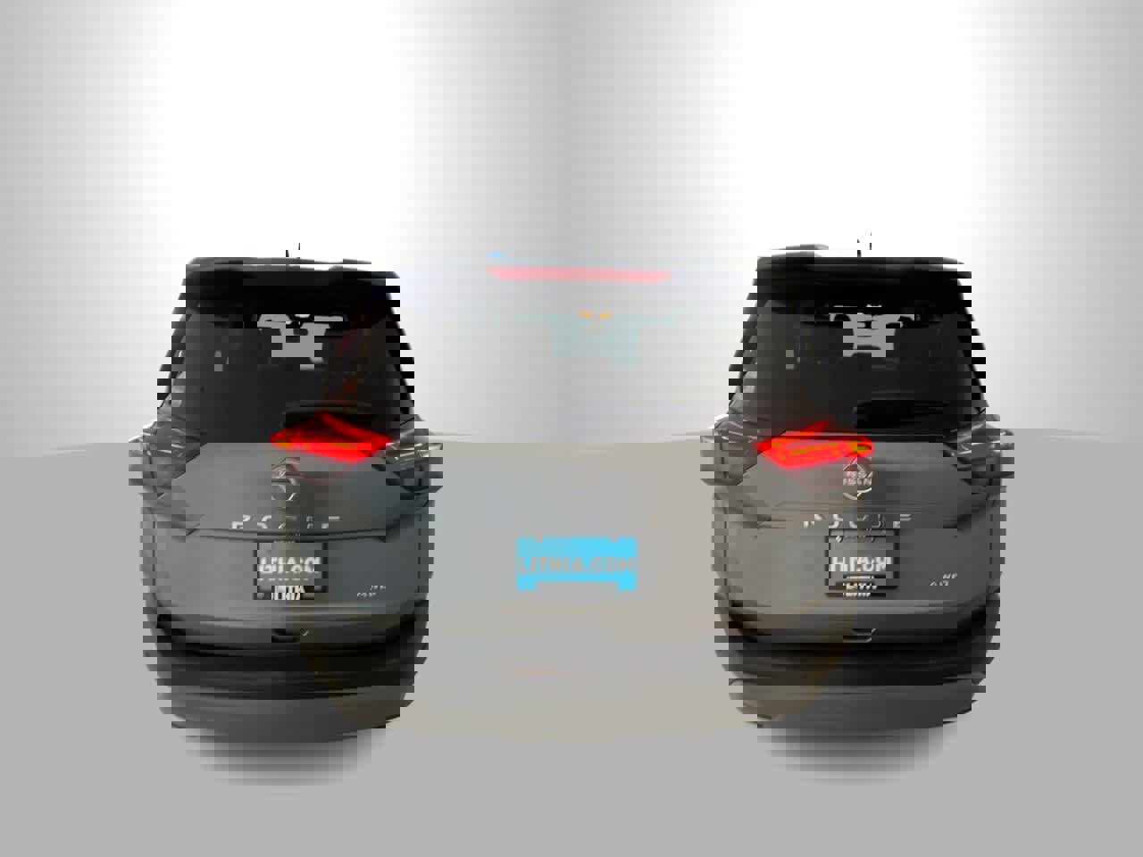 Used 2023 Nissan Rogue S image 7