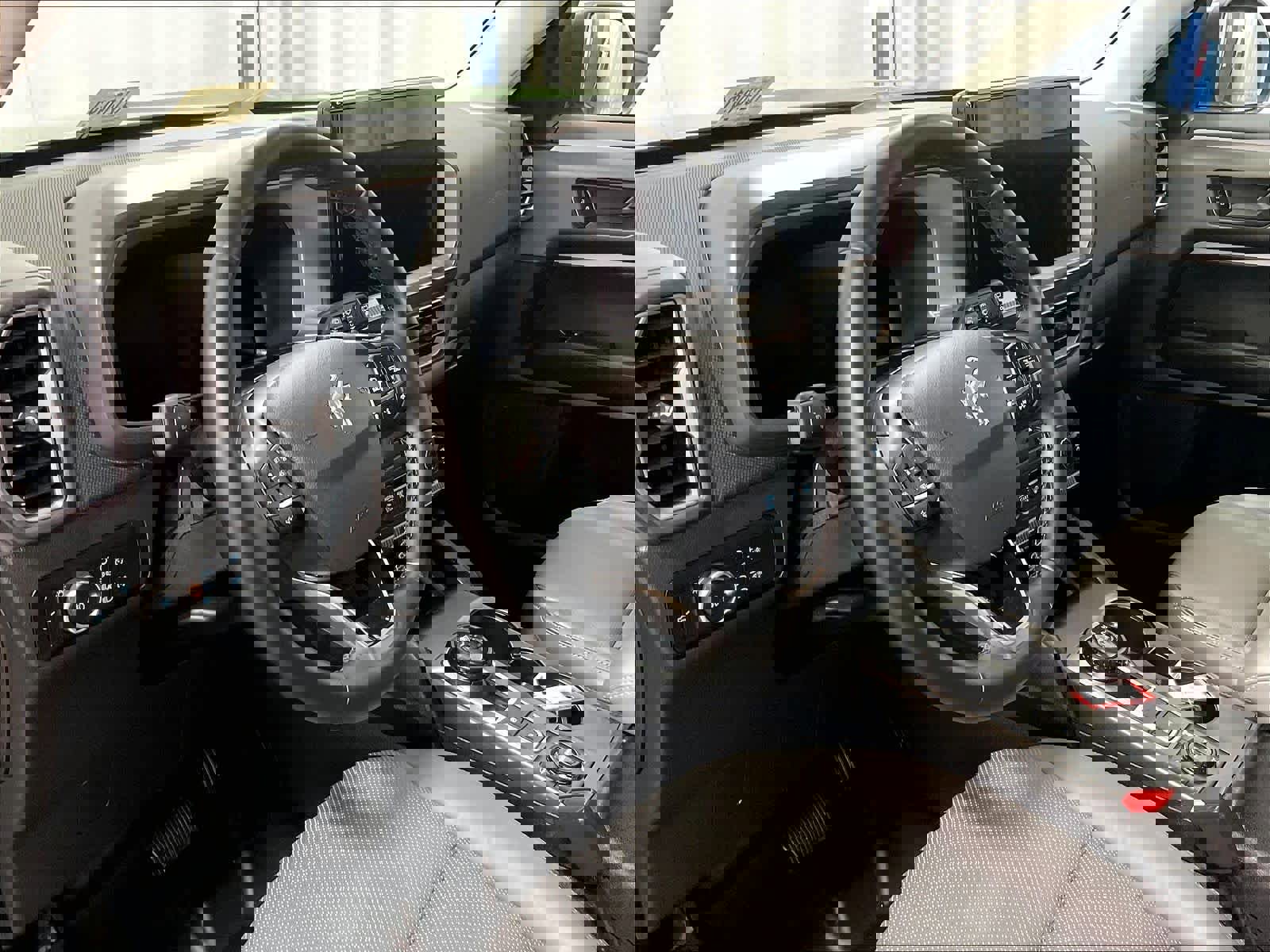 Used 2025 Ford Bronco Sport Badlands image 8