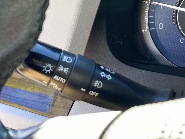 Used 2017 Toyota Sienna XLE Premium FWD image 18