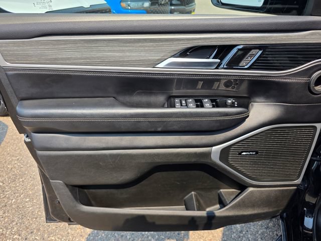 Used 2024 Jeep Wagoneer Series II AWD/4WD image 26