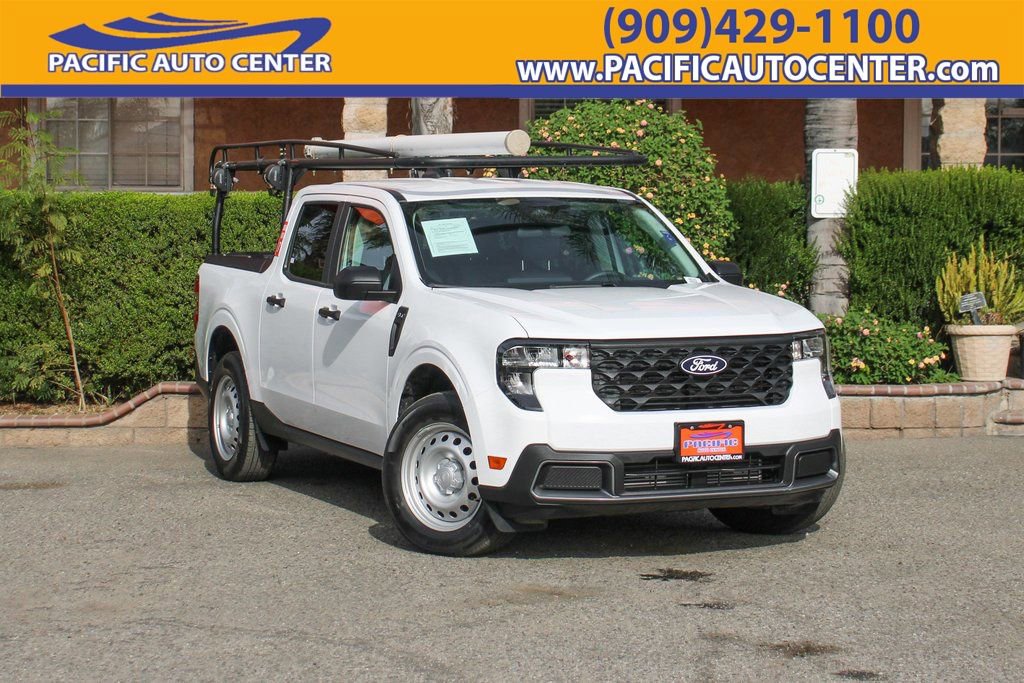 Used 2025 Ford Maverick XLT w/ Equipment Group 302A AWD/4WD image 1