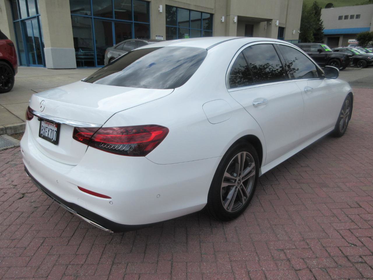 Used 2021 Mercedes-Benz E 350 Sedan image 2