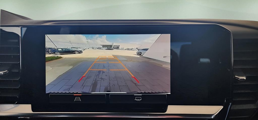 Used 2025 GMC Sierra 1500 SLT image 29