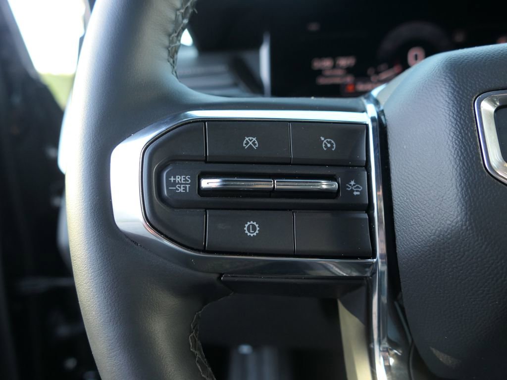 Used 2025 GMC Acadia Elevation image 14