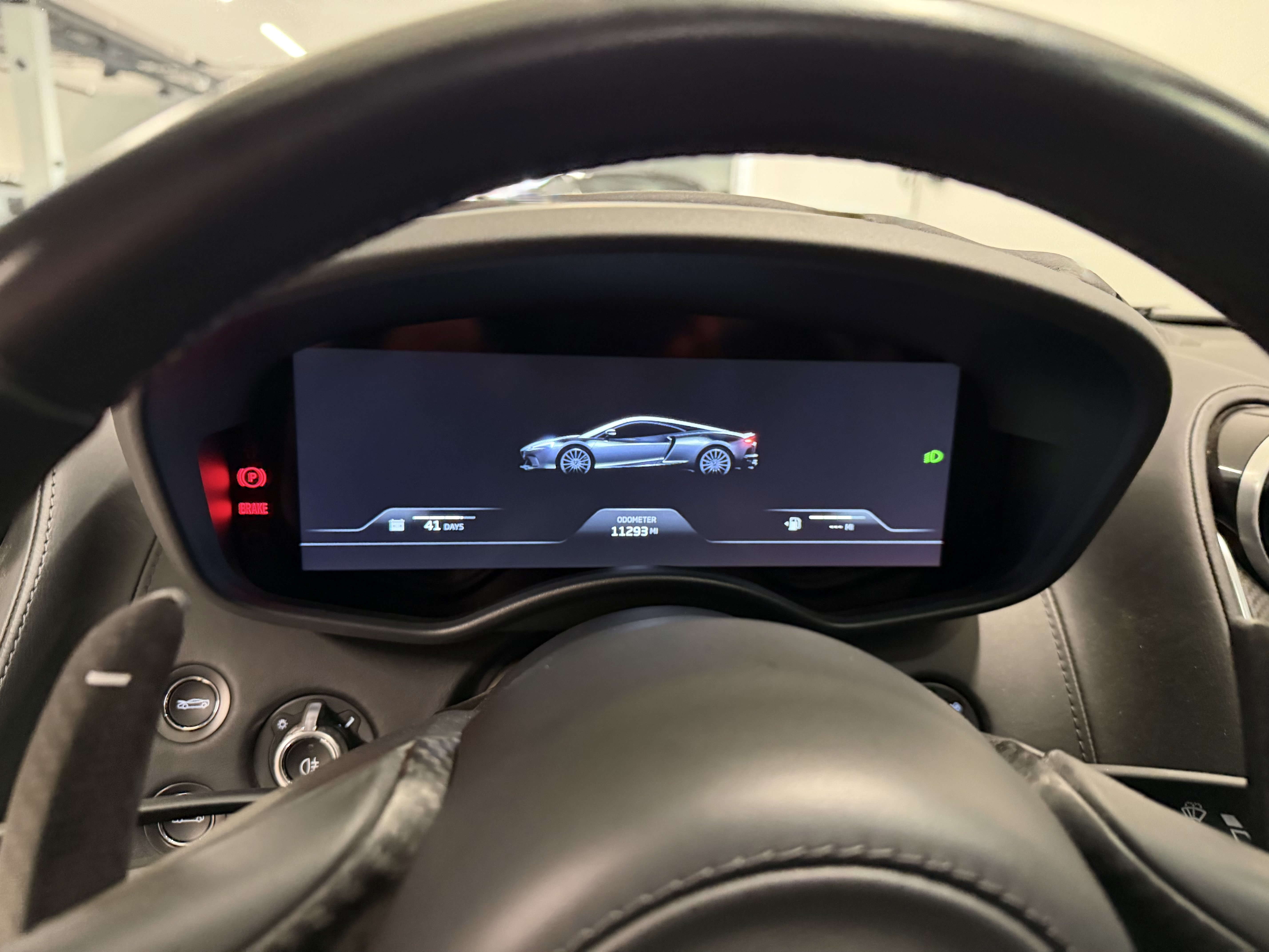 Used 2023 McLaren GT RWD image 12