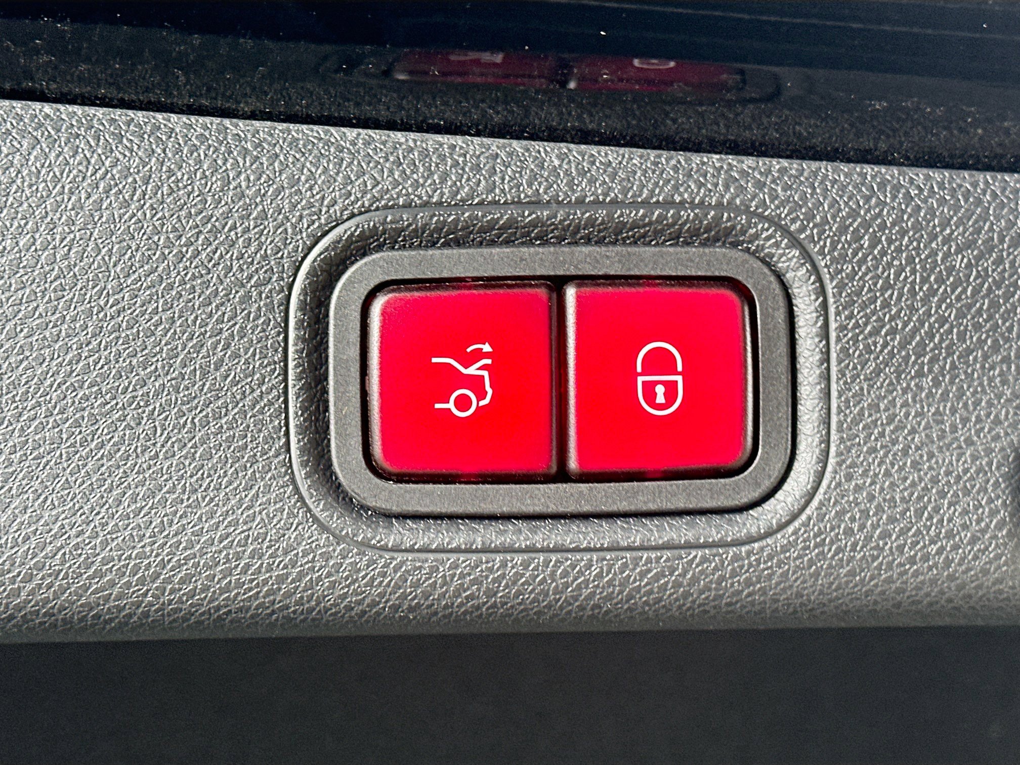 Certified 2022 Mercedes-Benz E 450 4MATIC Sedan image 35