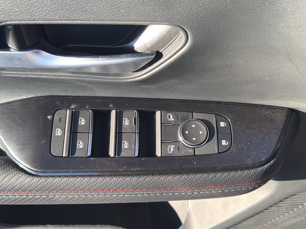 New 2026 Nissan Kicks SR w/ SR Premium Package image 18