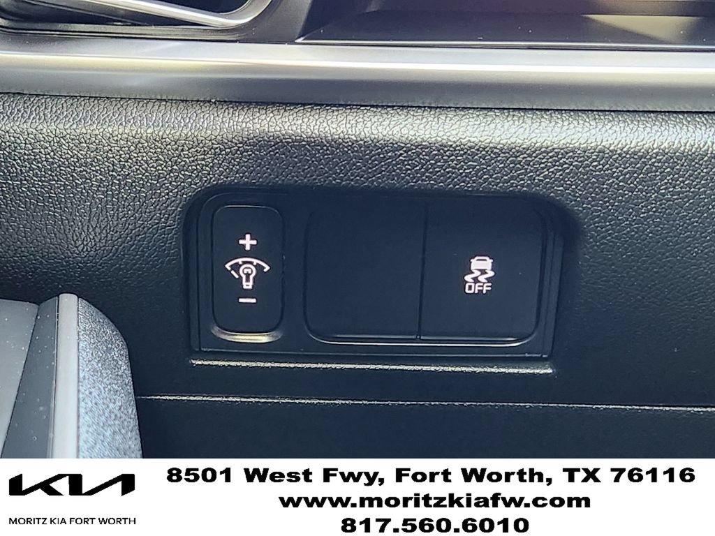 Certified 2026 Kia Sorento LX FWD image 21