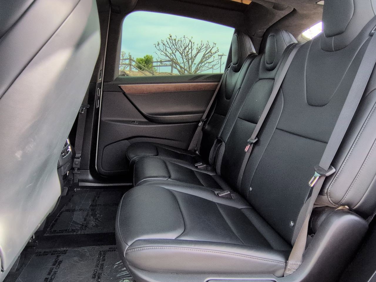 Used 2017 Tesla Model X 75D image 23