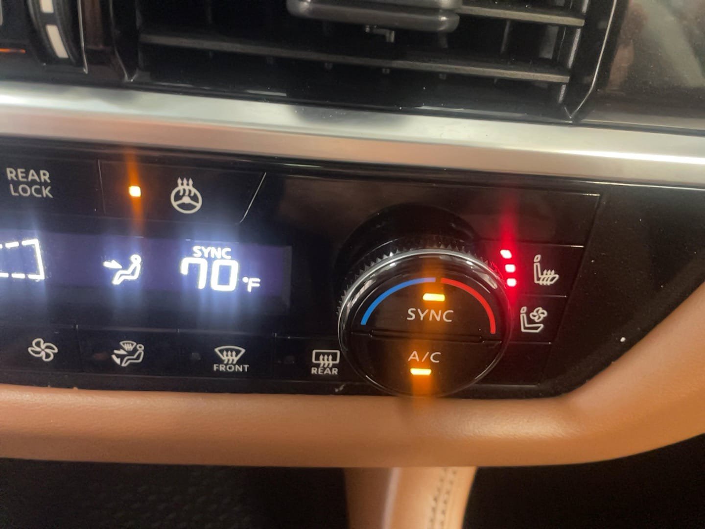 Used 2022 Nissan Pathfinder Platinum w/ Lighting Package (N93) AWD/4WD image 18